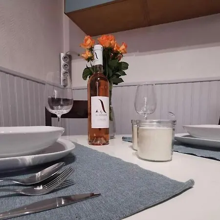 Mon Petit Chez Moi *